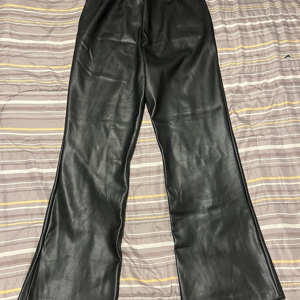 ZARA Flare Leather Pants 🖤